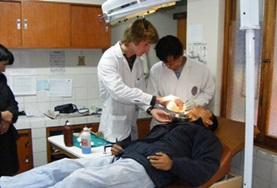 Vrijwilligerswerk in Peru:Kijk mee met professionele tandartsen in Nepal tijdens het tandheelkunde project voor vrijwilligers. Kijk mee met professionele tandartsen in Nepal tijdens het tandheelkunde project voor vrijwilligers.