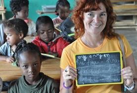 Vrijwilligerswerk in Madagaskar:Een taalcursus Frans in Madagaskar geeft je de mogelijkheid om een nieuwe taal te leren van lokale onderwijzers. Een taalcursus Frans in Madagaskar geeft je de mogelijkheid om een nieuwe taal te leren van lokale onderwijzers.